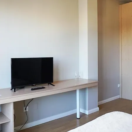 Bonjardim Guest house 2*
