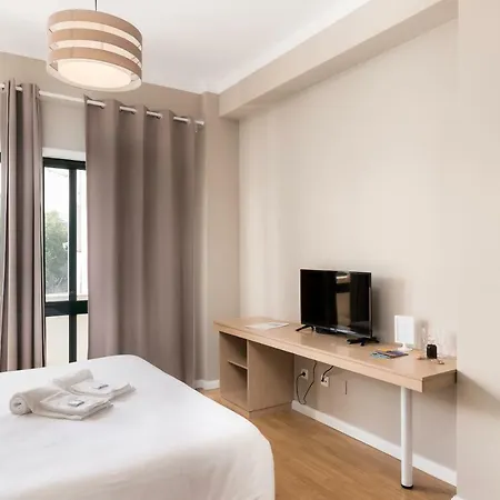 Bonjardim Guest house